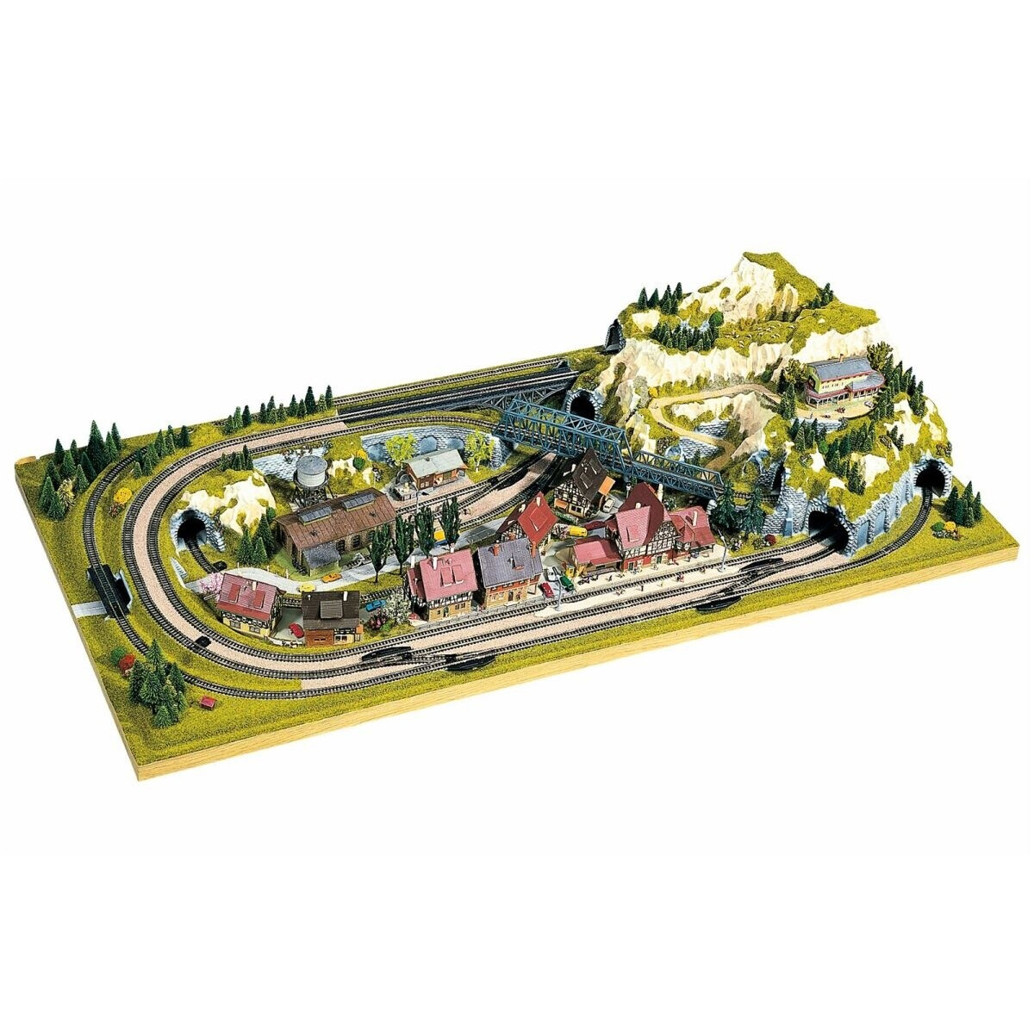 Fertiggelände "Staufen" - Modelleisenbahn-Zubehör (83870)